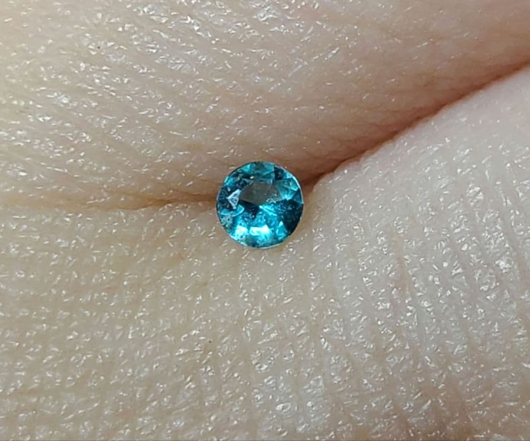 鮮やかなブルーネオン!!★バターリャパライバトルマリン★オーダー受付中