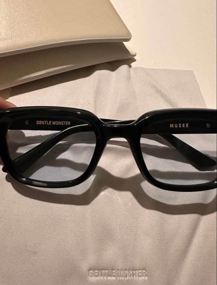 GENTLE MONSTER MUSSE 黒縁メガネ