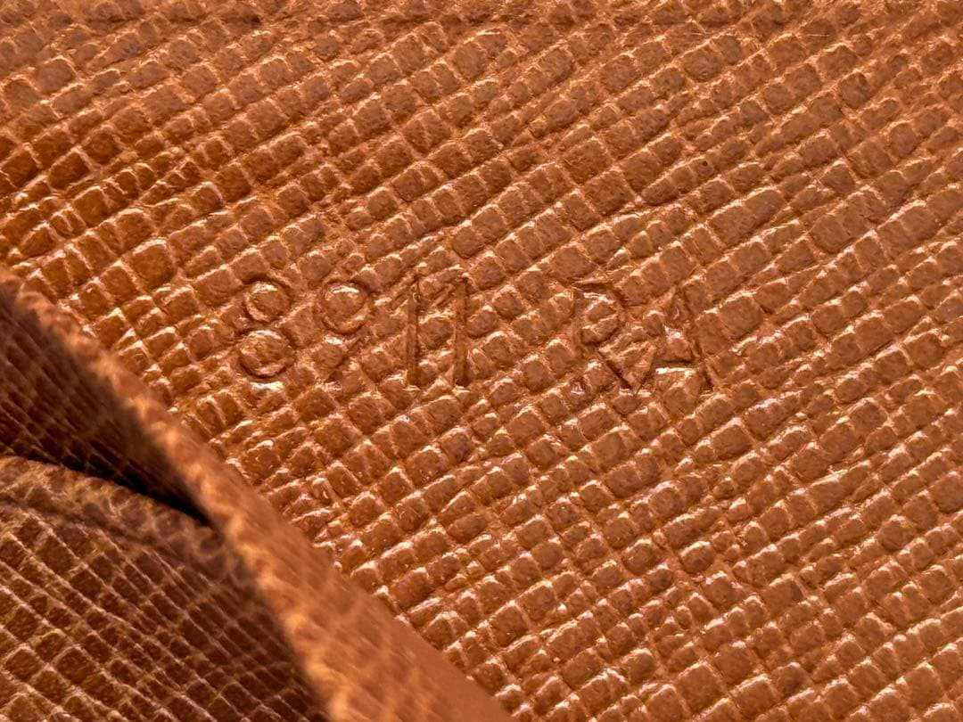 未使用！ヴィンテージ　ルイヴィトン　小銭入れ付き二つ折り財布