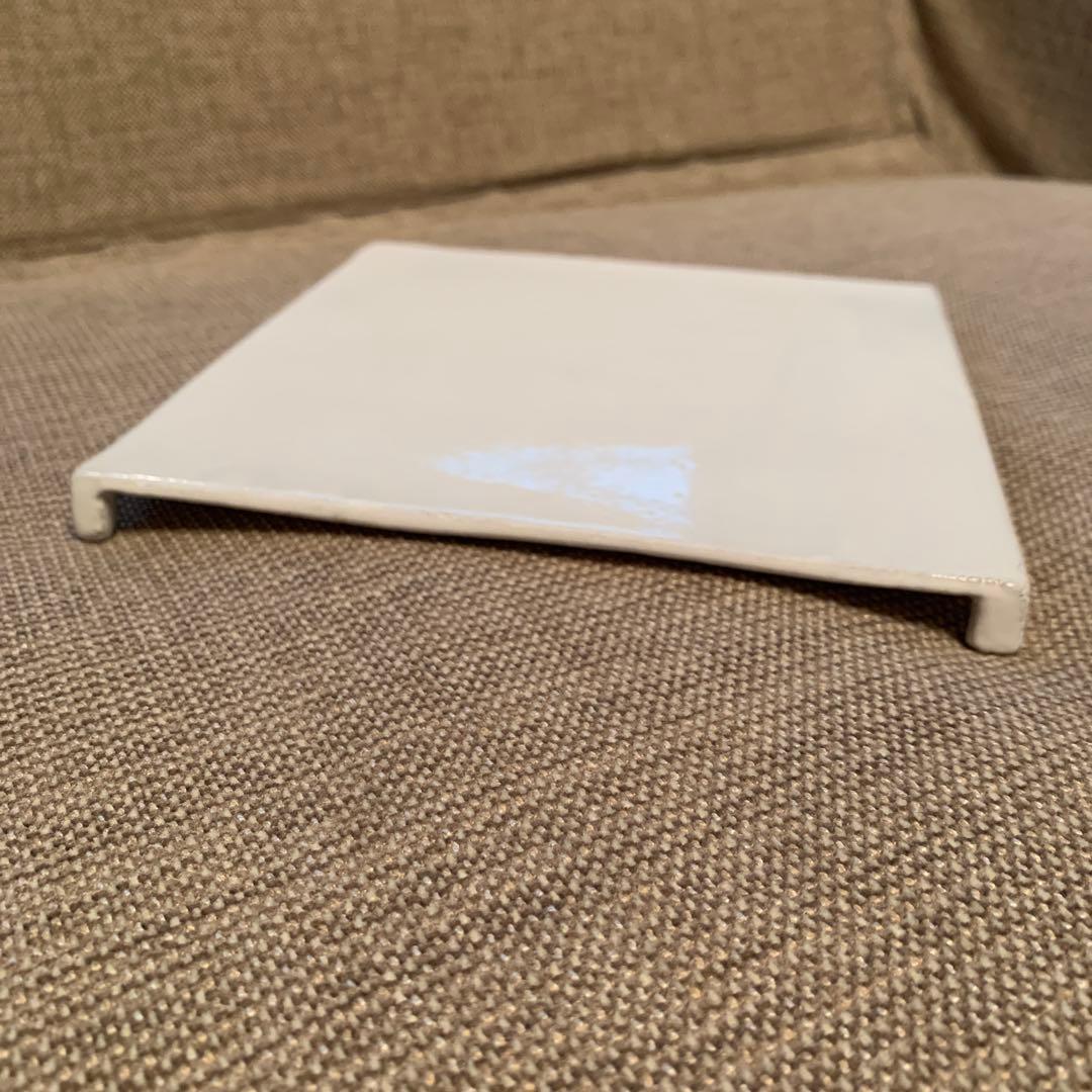 アスティエドヴィラット Setsuko セツコスクエアプラッター 17cm皿