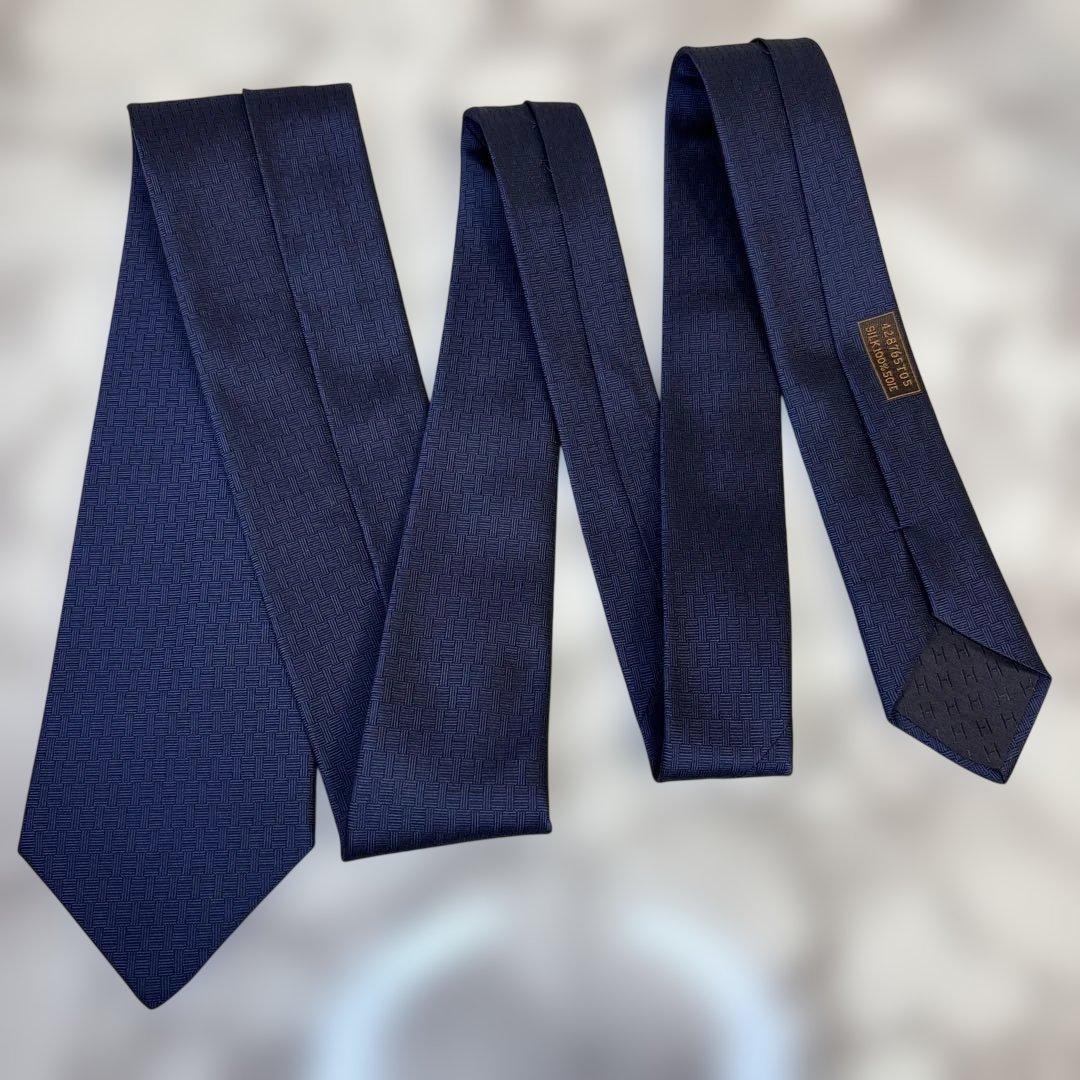 【日本限定品✨】HERMES ネクタイ　ブルー　青　ファソネ　招き猫　刺繍