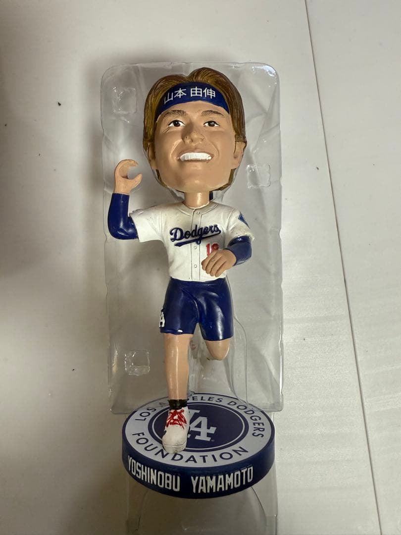 基*読様 山本由伸　ボブルヘッド 球場配布　チャリティ　ワールドシリーズ　大谷翔