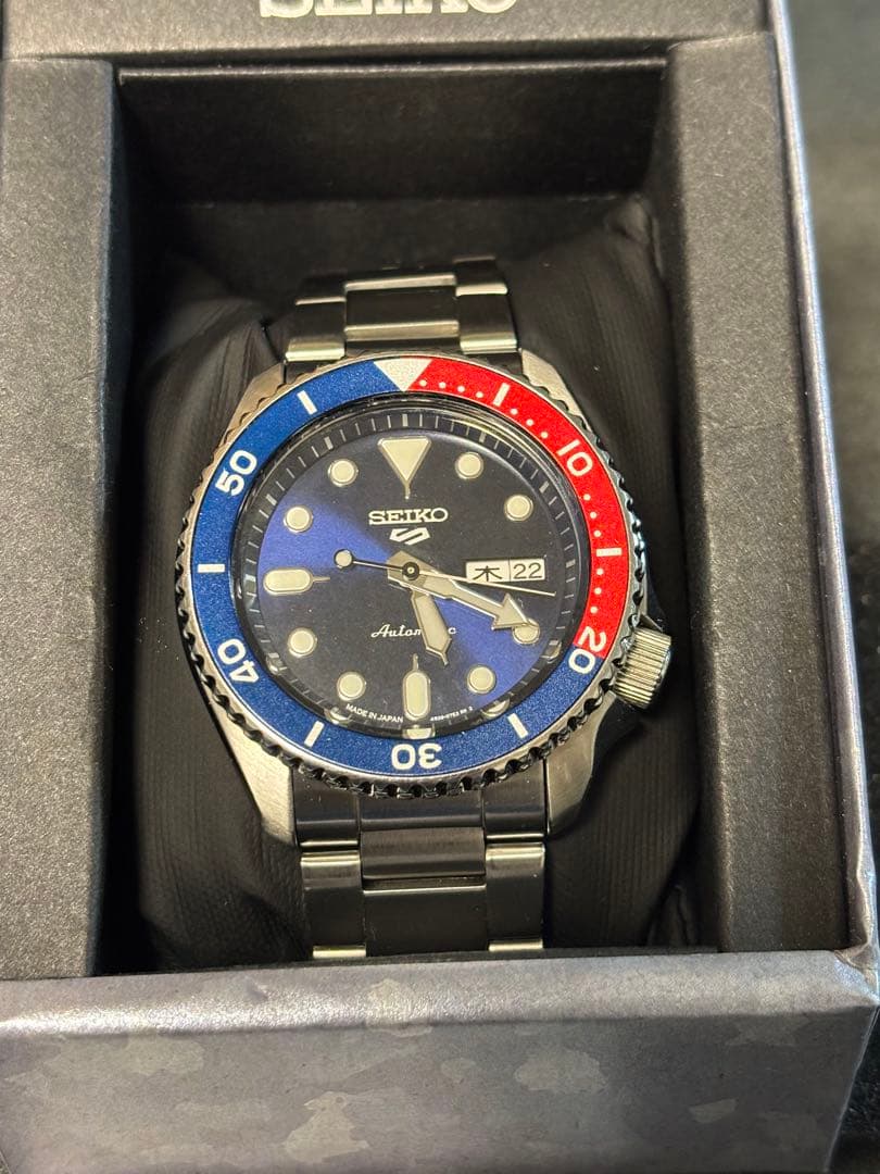 セイコー　SEIKO 5 スポーツ　ペプシカラー　自動巻き時計