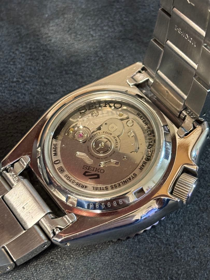 セイコー　SEIKO 5 スポーツ　ペプシカラー　自動巻き時計