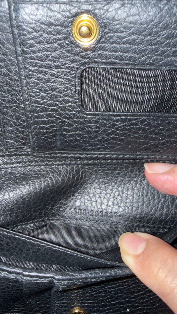 Gucci ブラックレザー 二つ折り財布