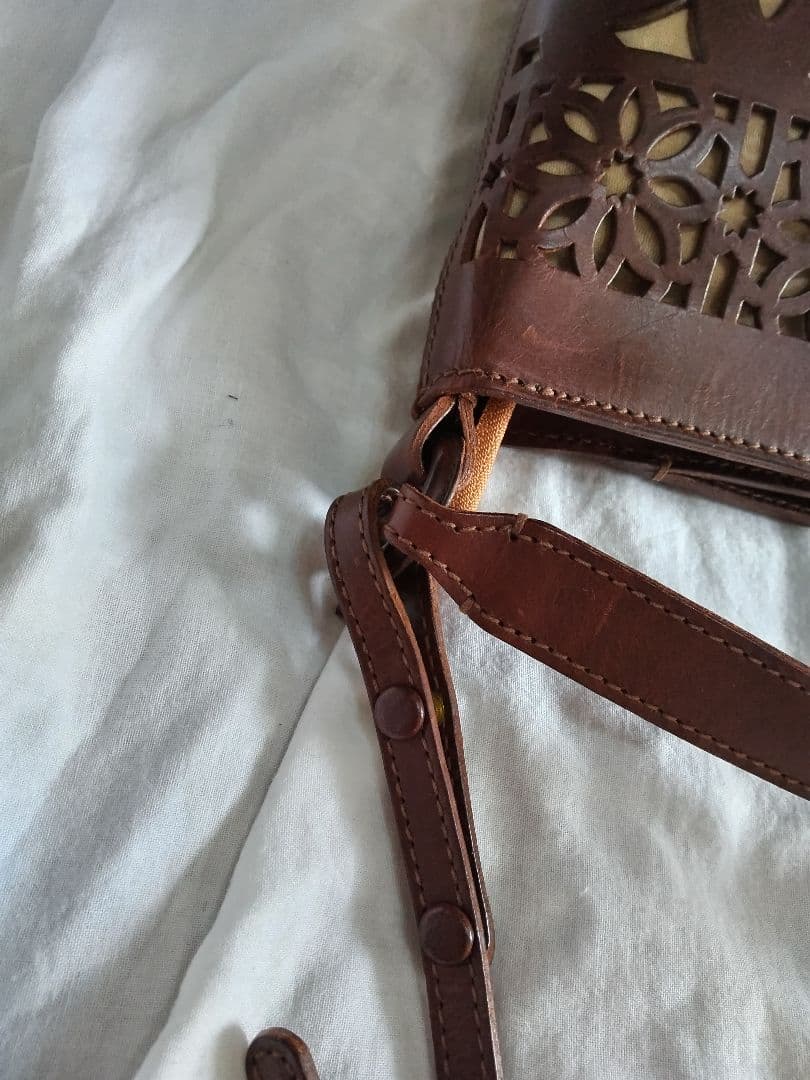 【genten】ブラウン カットワーク2waysバッグ 本革