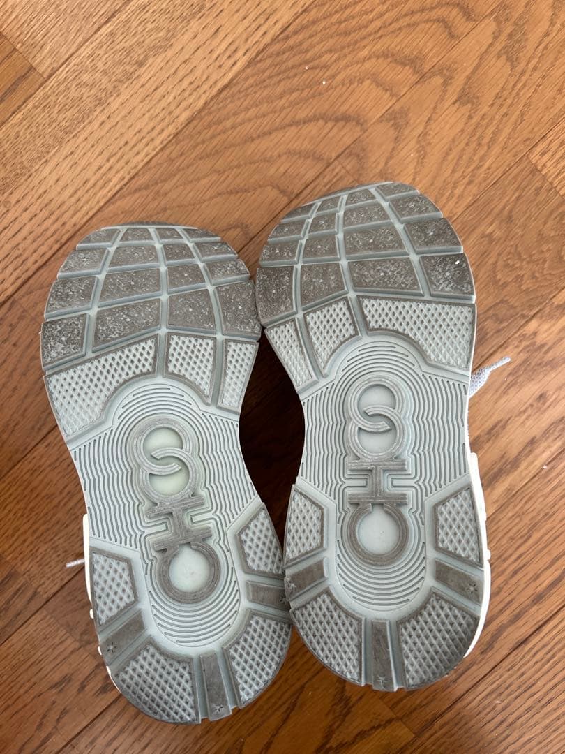 【一度履きのみ】ジミーチュウグリッター スニーカー