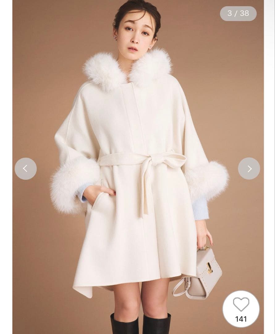 2024年秋冬CELFORD ファーポンチョコート新品未使用タグ付き♡