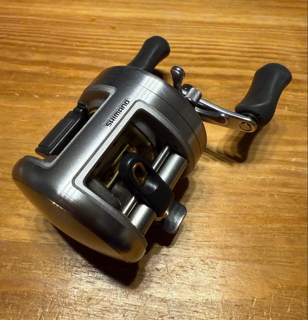 SHIMANO CALCUTTA 101 ベイトリール