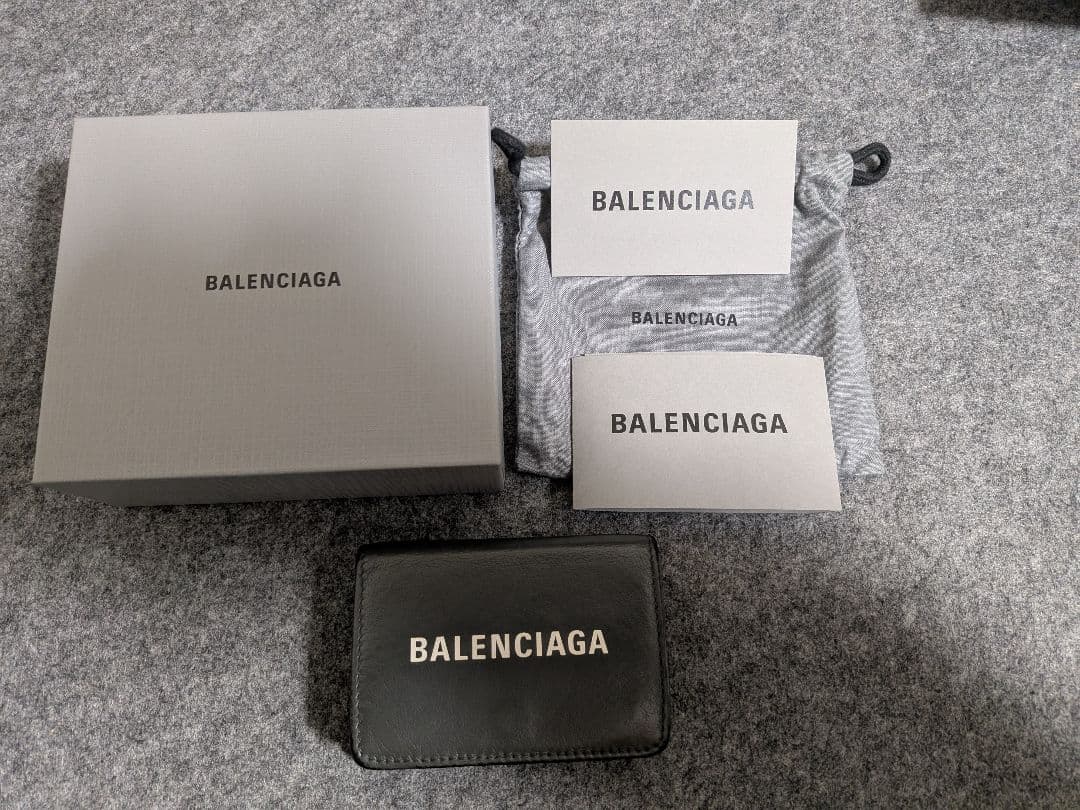 BALENCIAGA 三つ折り財布 グレー