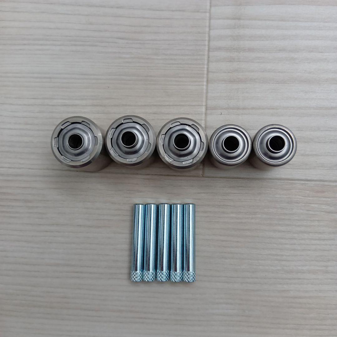 ライトスライダー用、走行ローラー大×1、中×2 カムローラー×2 シャフト×5