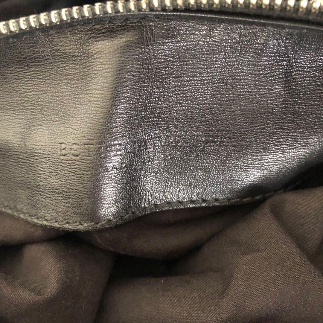 BOTTEGA VENETA イントレチャート ショルダーバッグ ブラック