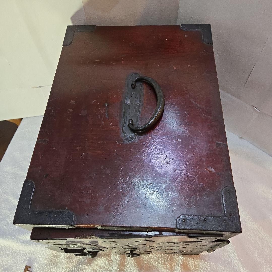 酒田地方　欅　船箪笥　鍵付　時代箪笥　古民具　銭函　銭箱　千両箱　舟箪笥　船金庫