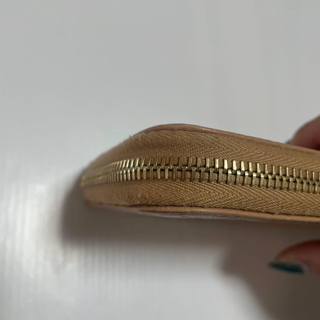 グッチ　長財布　ラウンドジップファスナー　ピンクベージュ　型押し　マイクロシマ