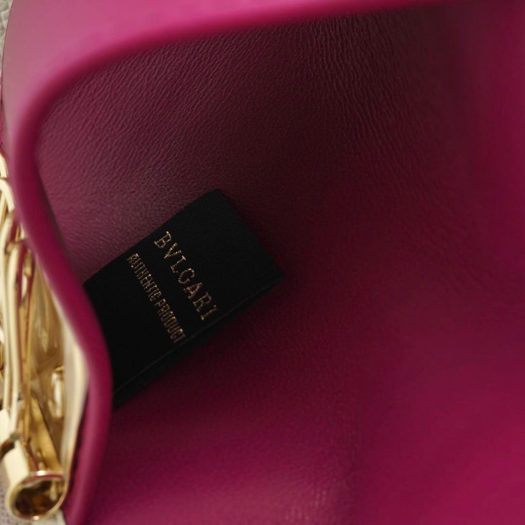 ✨新品未使用・箱証明書付き✨　ブルガリ　キーケース　6連　ビーゼロワン　レザー