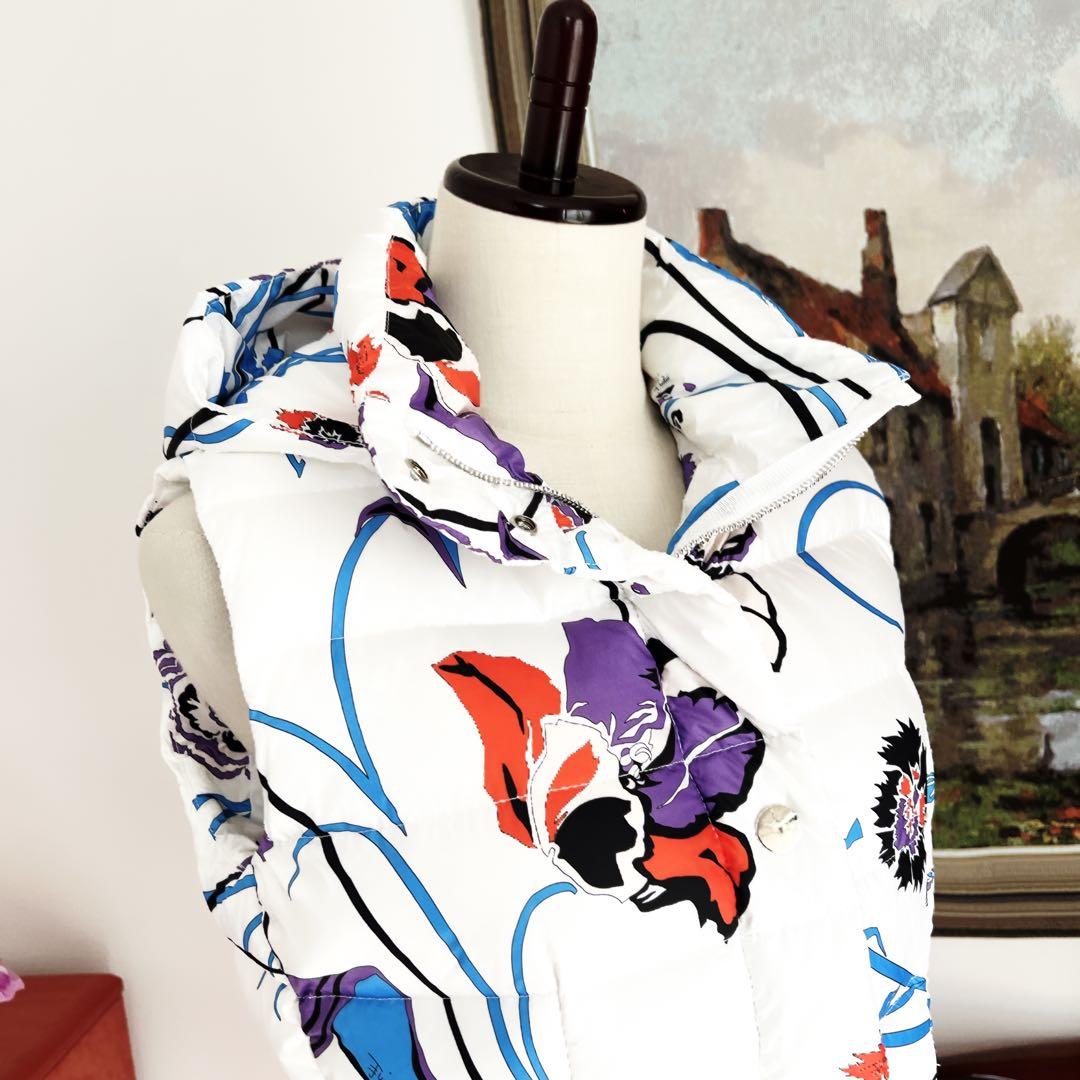 美品　EMILIO PUCCI エミリオプッチ　花柄　フローラ　ダウン　ベスト