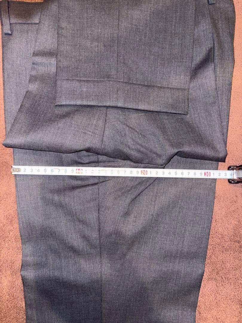 グレー ビジネススーツ