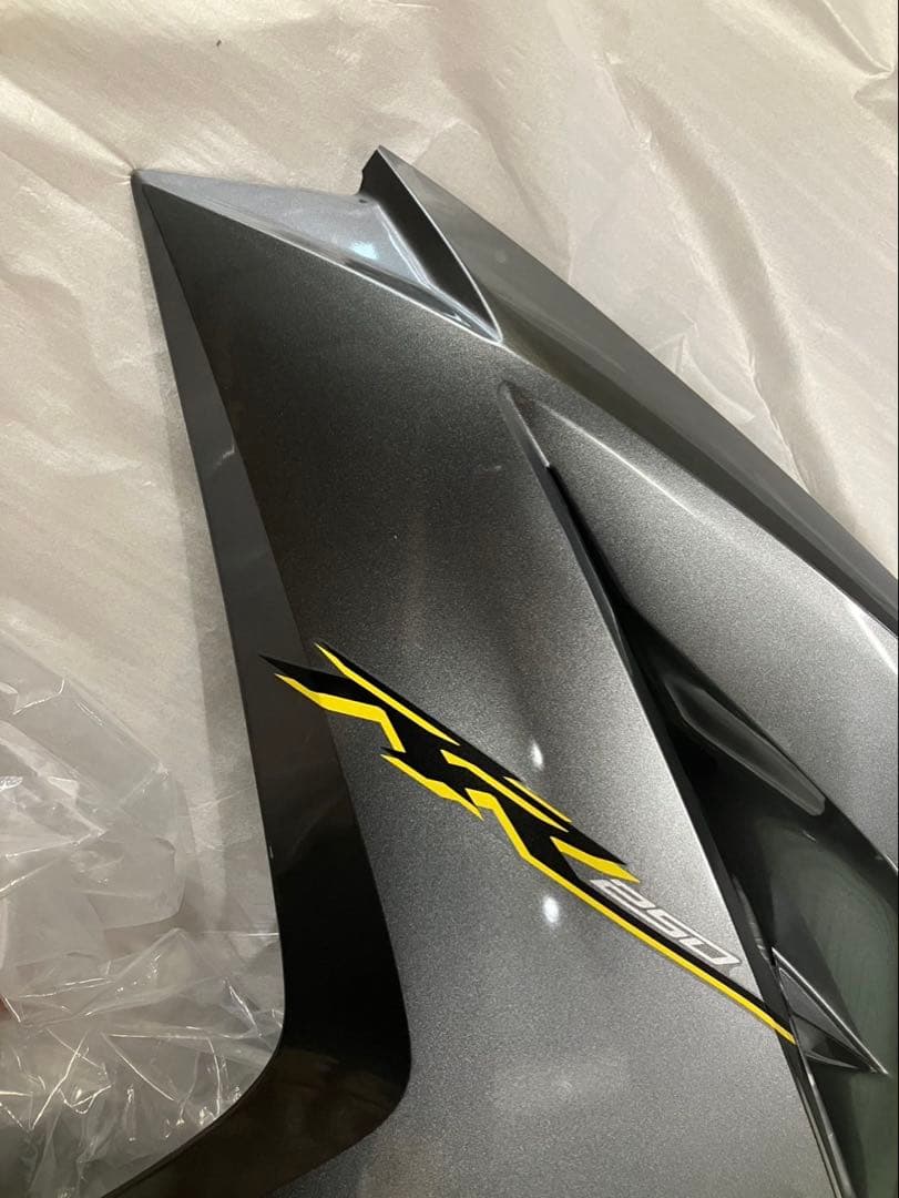 CBR250RR カウルセット　L（左）　ミドル　 シルバー　新品