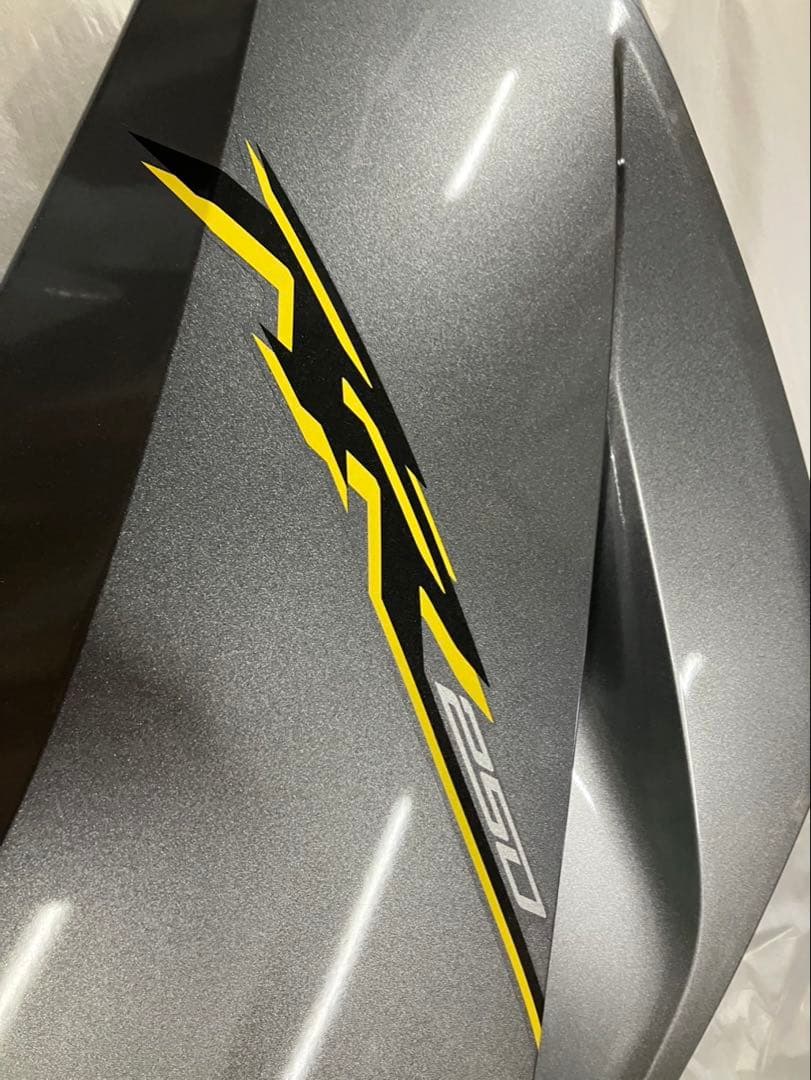CBR250RR カウルセット　L（左）　ミドル　 シルバー　新品