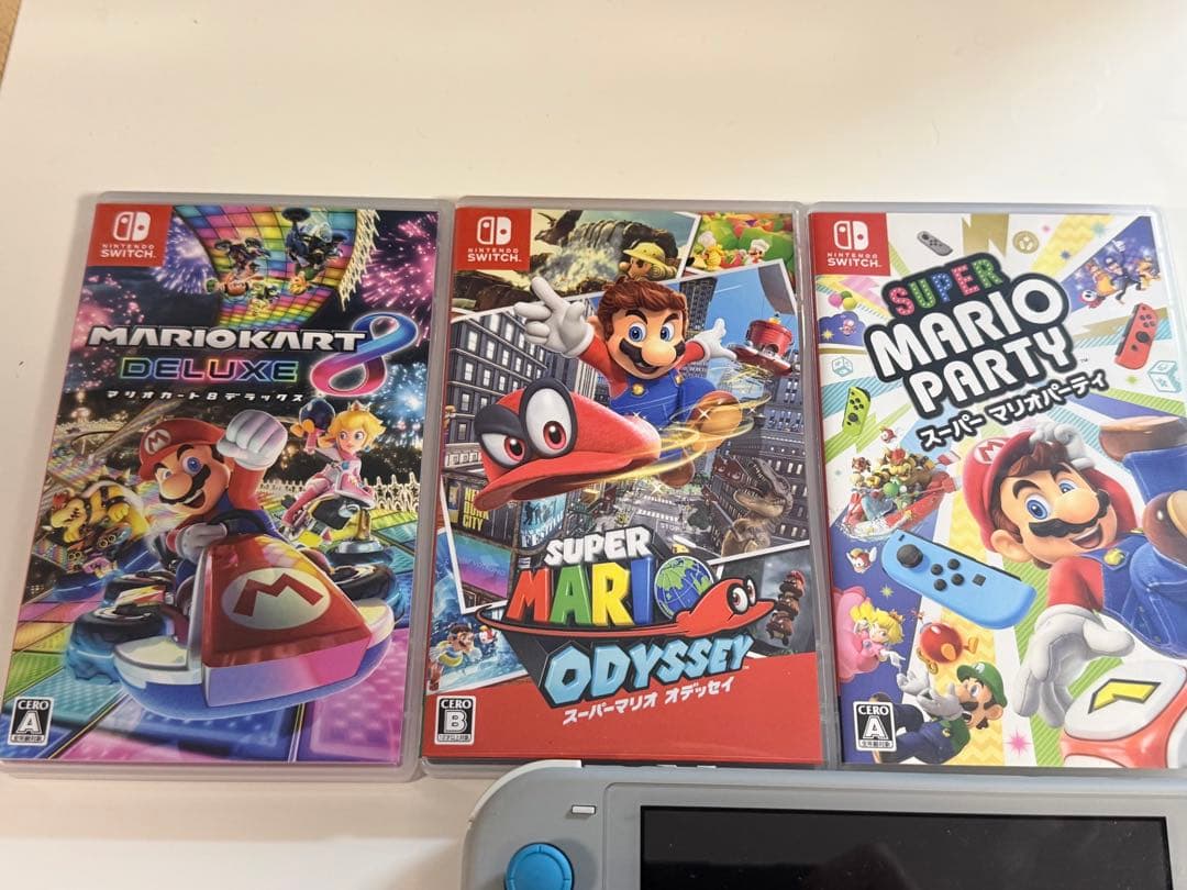 ☆*☆様 Nintendo スイッチライト 本体4台 ソフト7本 まとめ売り 現