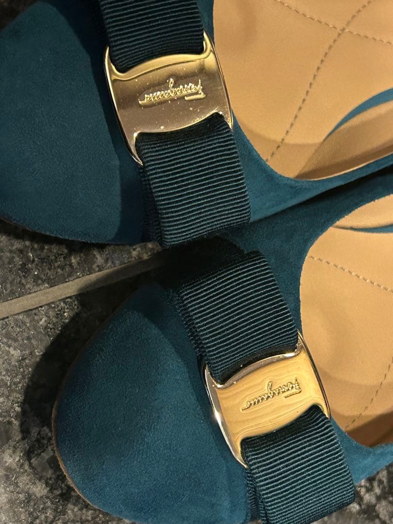 reiko ！Salvatore Ferragamo