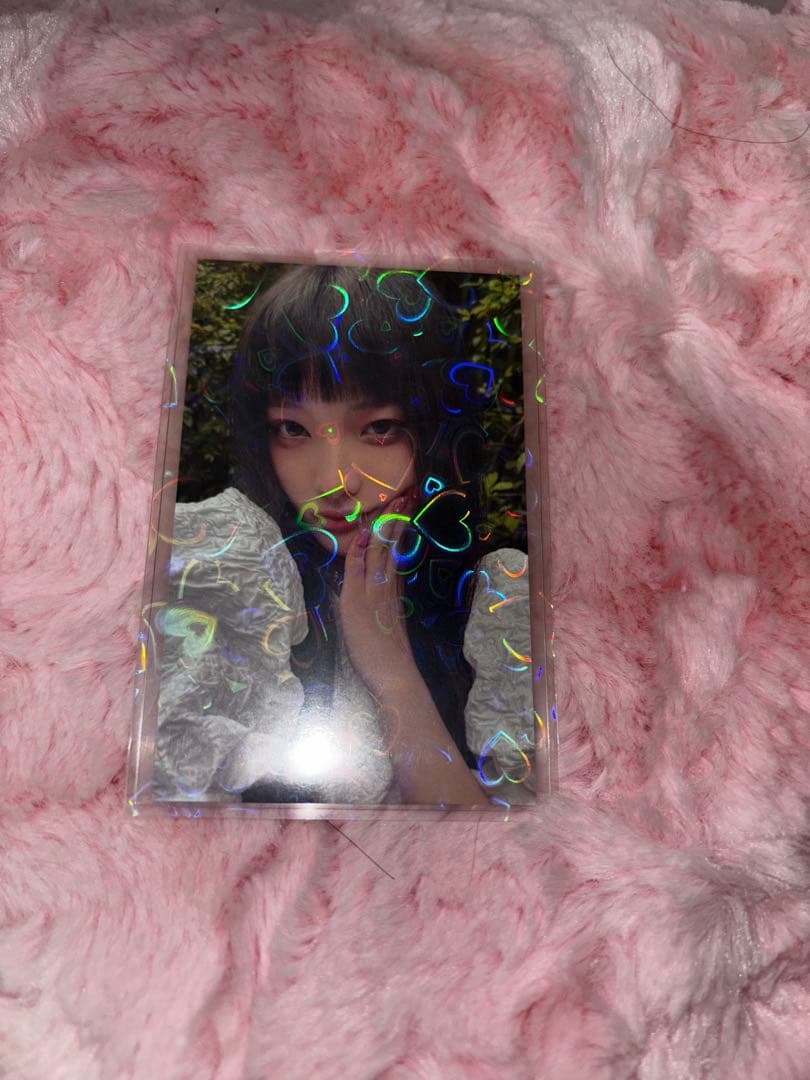 ILLIT イロハ ユニバラキドロ