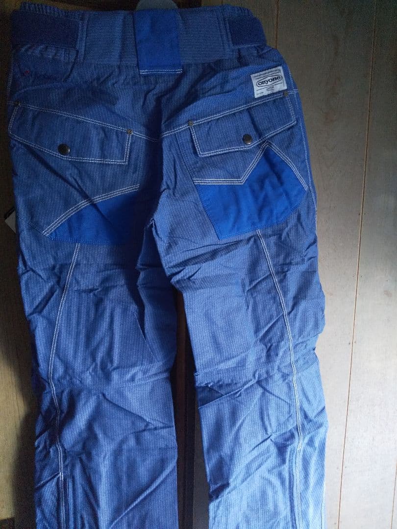 新品タグ付 オンヨネOUTER PANTS サイズ   M