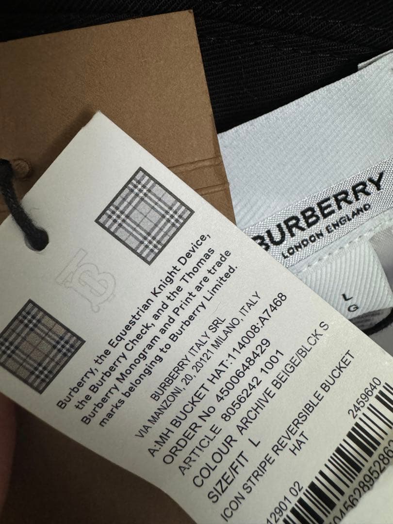 新品　バーバリー　ハット