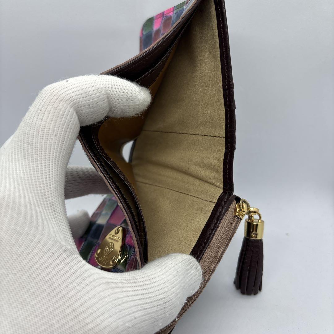 【美品】アタオ　2つ折り財布　メリヴィトロ　シャルトルブルー　ステンドグラス