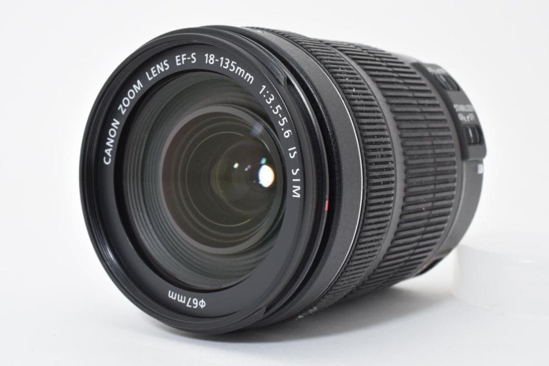 Canon EF-S 18-135mm 3.5-5.6 IS STM レンズ