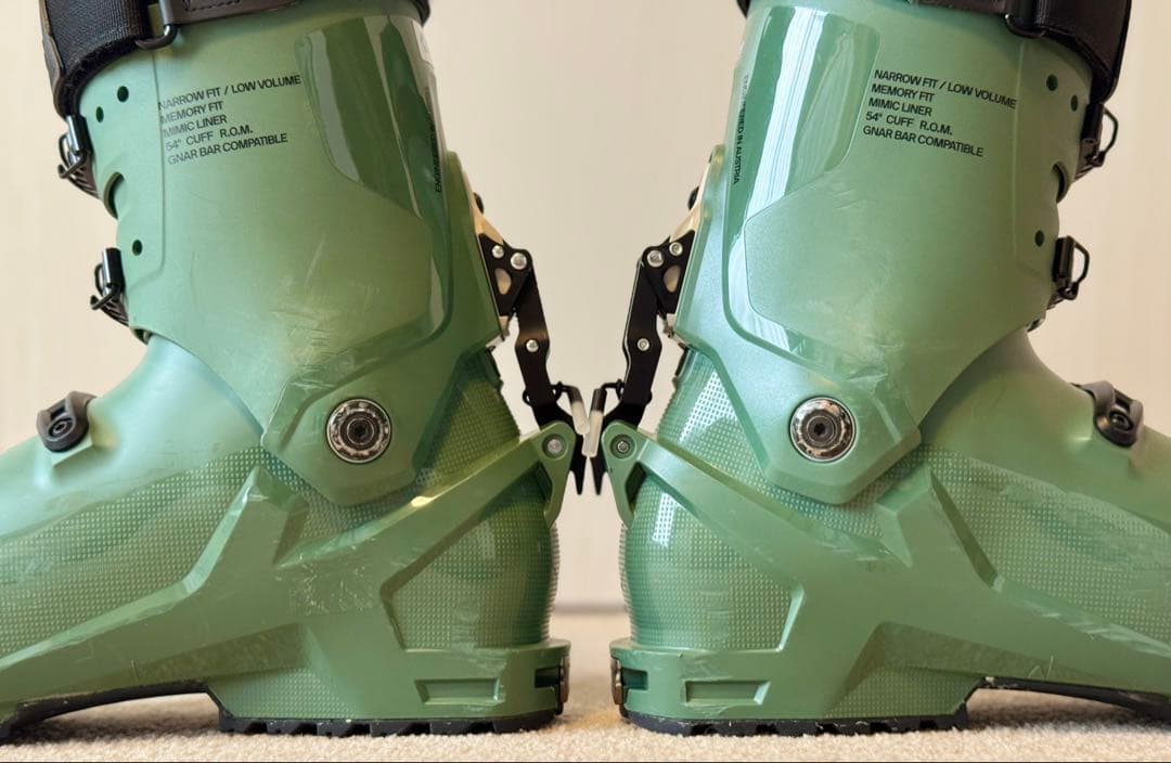 25-26ATOMIC HAWX ULTRA XTD 120BOAスキーブーツ
