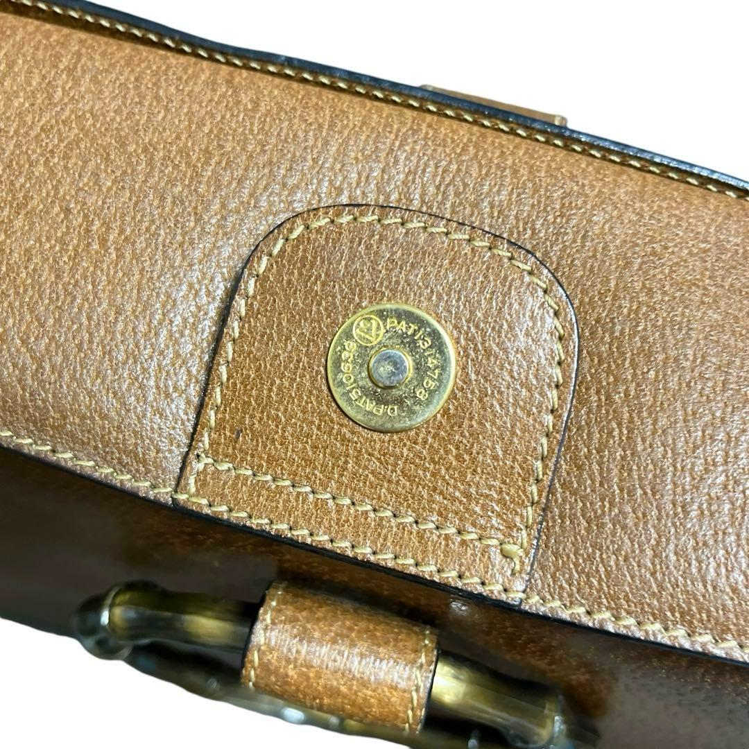 MOSCHINO　モスキーノ　Redwall  ハンドバッグ  イタリア製