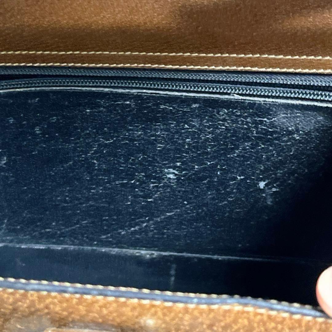 MOSCHINO　モスキーノ　Redwall  ハンドバッグ  イタリア製