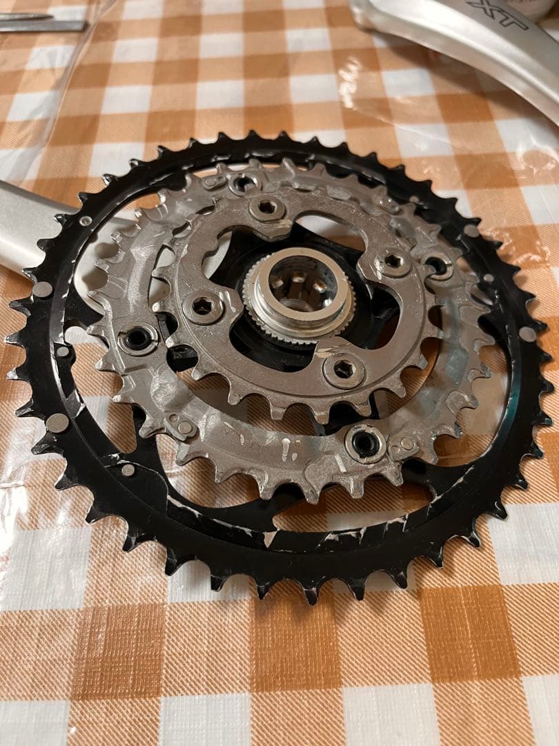 シマノ　XT クランク　BBセット