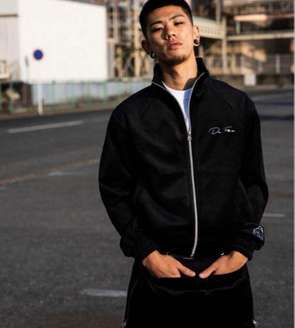 DADA着用　XLARGE × DexFilmz VELOR上のみ