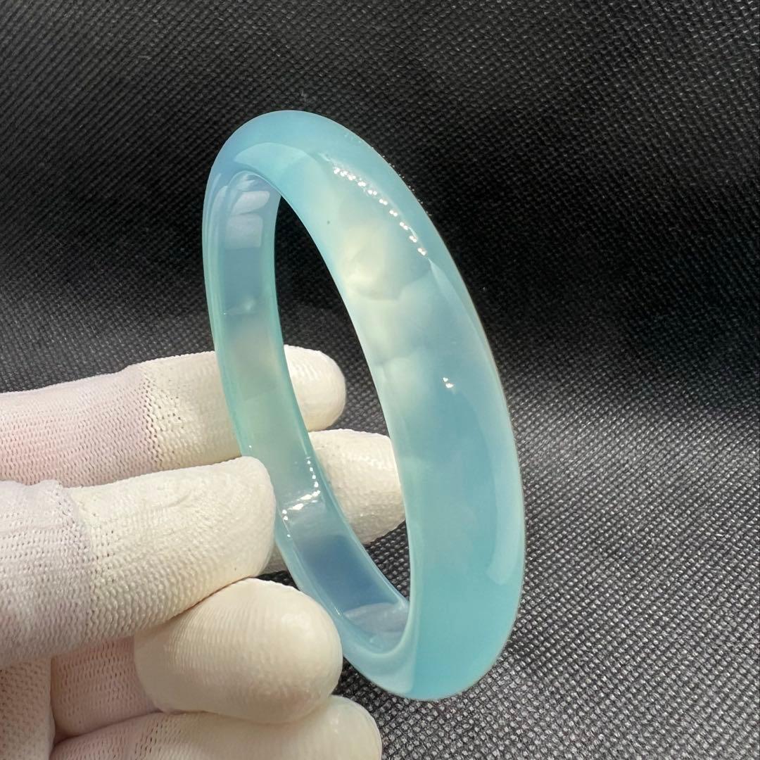 天然ミャンマー産Aランク翡翠スカイブルー模様がきらめくバンクルAB1079