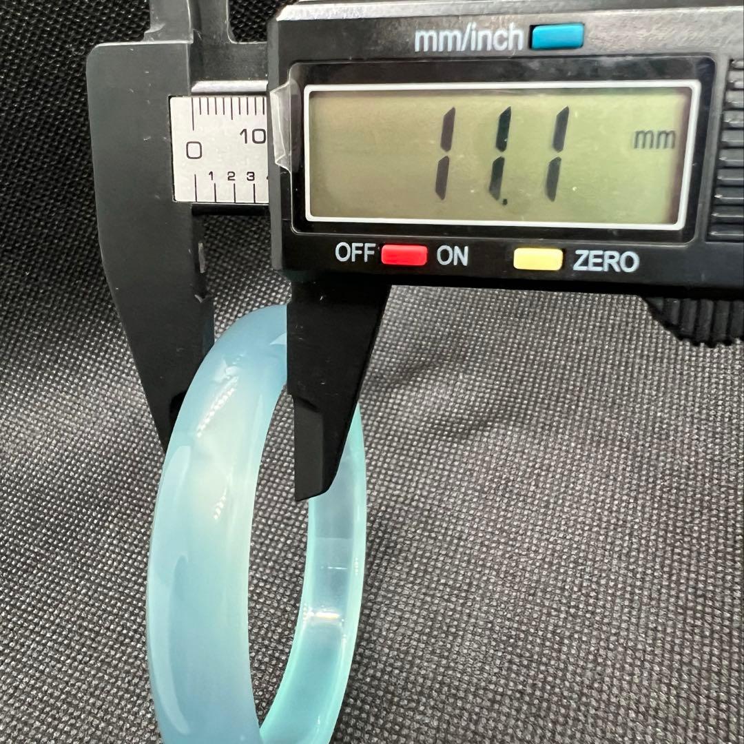 天然ミャンマー産Aランク翡翠スカイブルー模様がきらめくバンクルAB1079