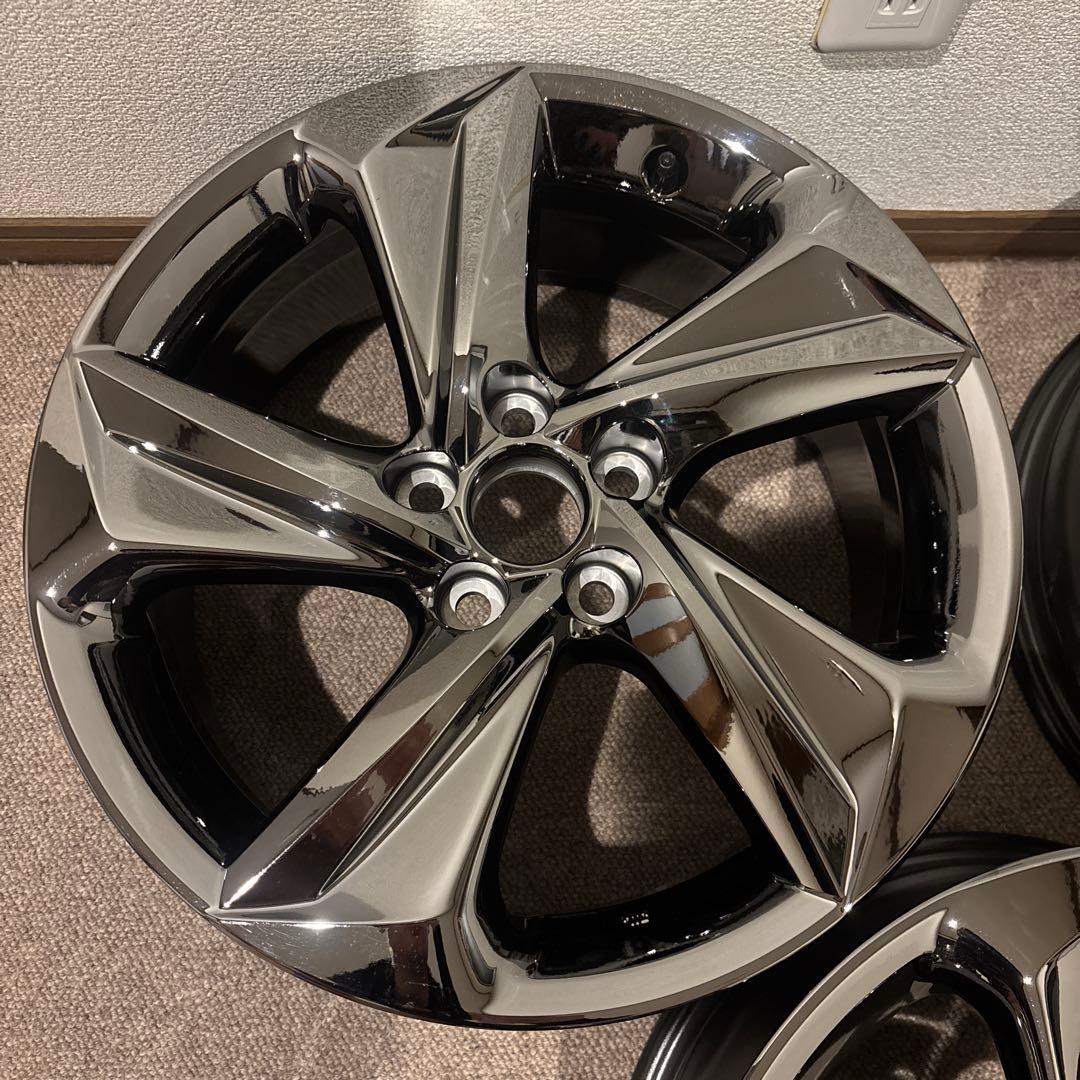 新車外し 220系クラウンRS 純正18インチ