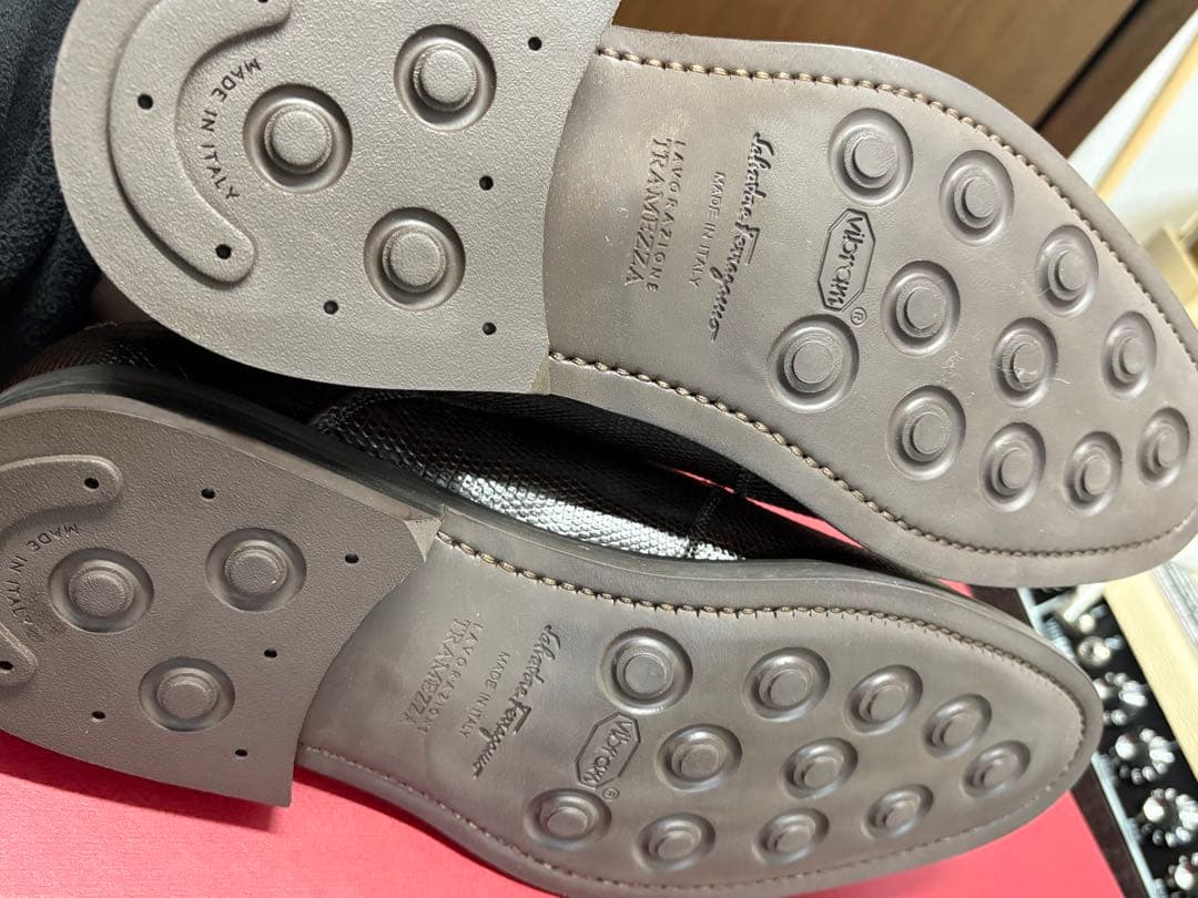 Ferragamo ダークブラウン ドレスシューズ