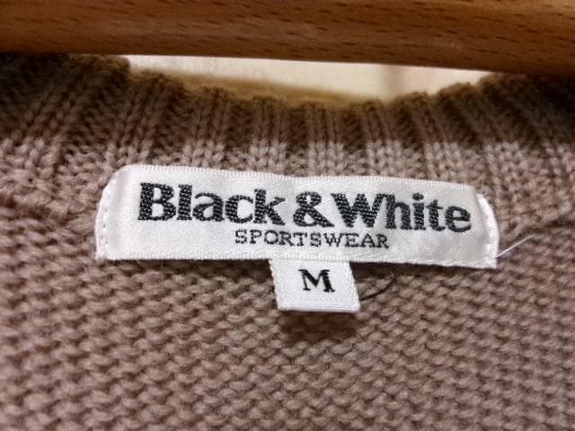 91155 ブラック＆ホワイト　セーター　ブラウン　M