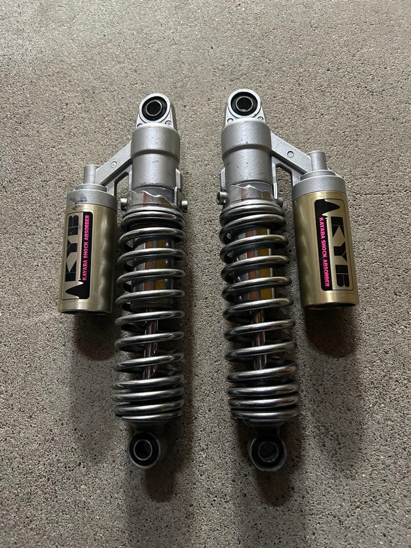 KYB ダブルショック サスペンション