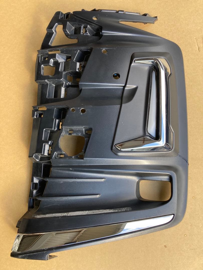 トヨタ90系ノア用　左フォグカバー、モデリスタ