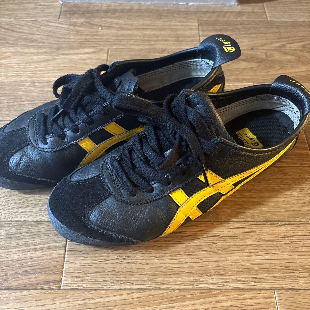 Onitsuka Tiger 黒/黄 スニーカー