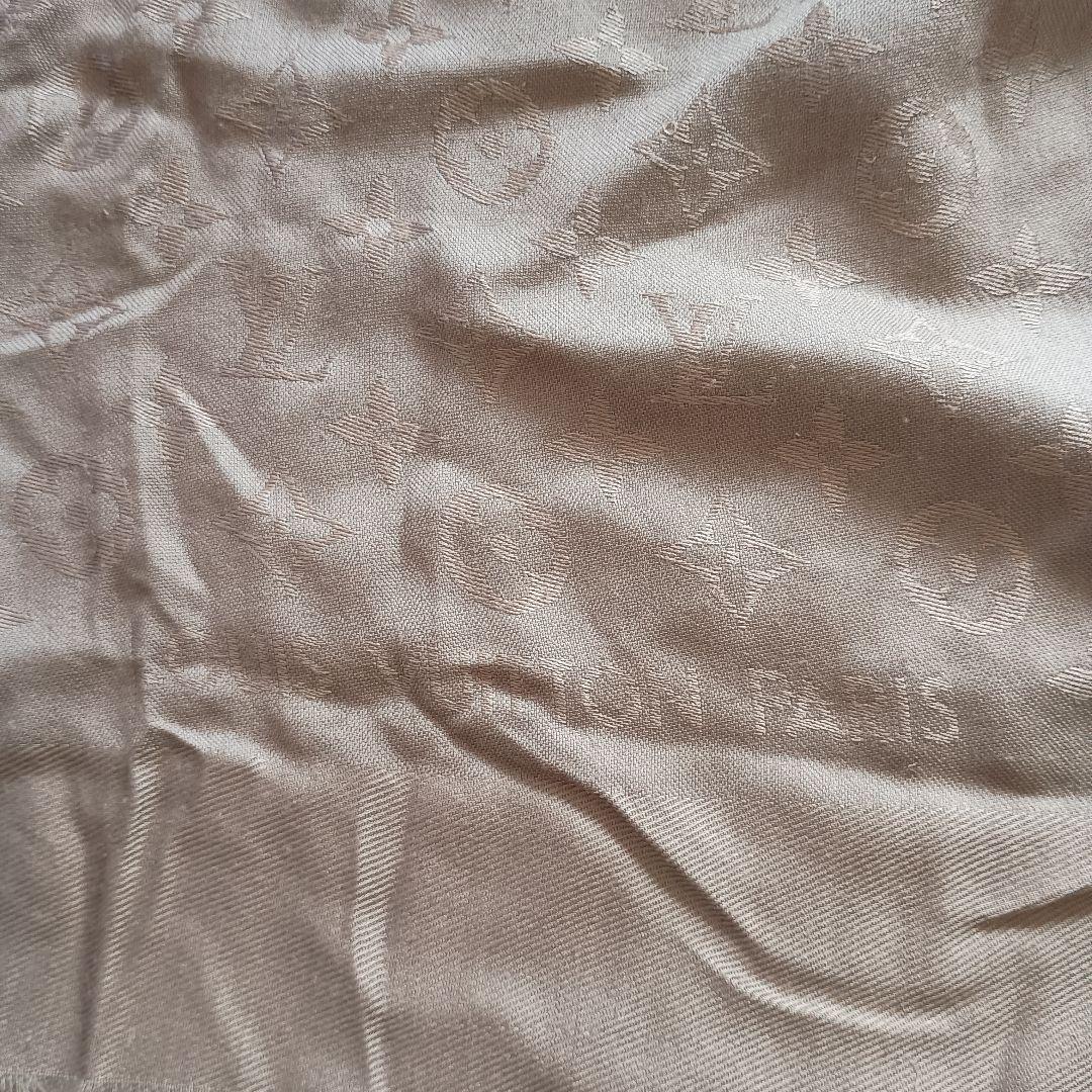 Louis Vuitton ベージュ 大判ストール　タグなし