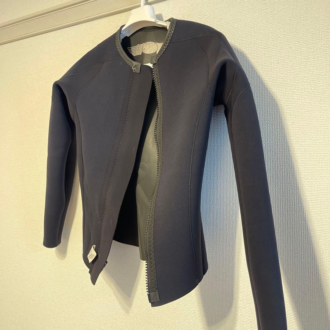 RASH 黒フルジップ タッパー　Lサイズ