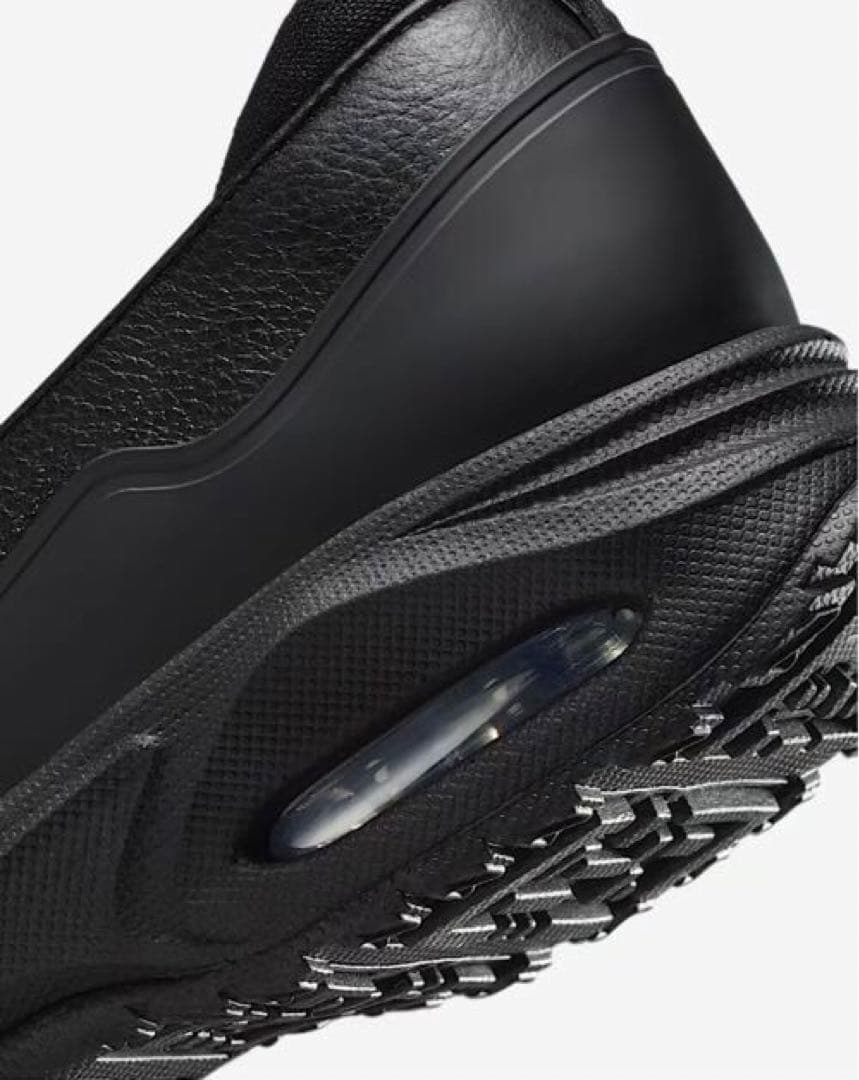 ナイキ　ウィメンズ　エアマックスフェノメナ　ゴールド　24.5cm NIKE