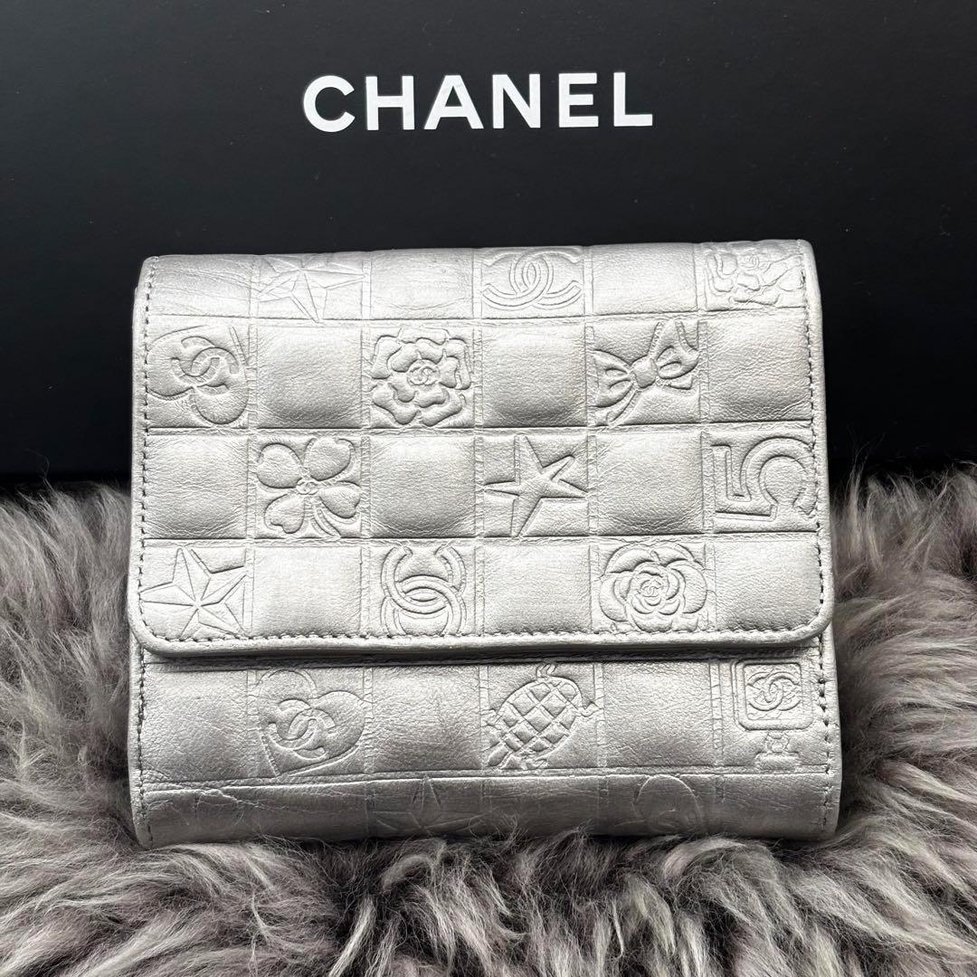 【美品✨】シャネル 財布 アイコンライン Wホック 二つ折 SV