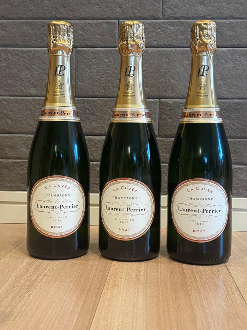 3 本セット　Laurent-Perrier La Cuvée シャンパン