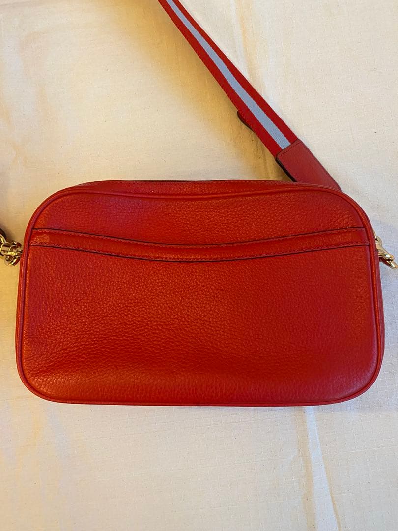 COACH レッド ショルダーバッグ
