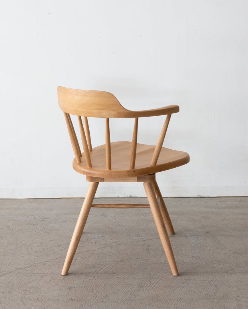 くろ　ウィンザーチェア　回転チェア　アッシュ材